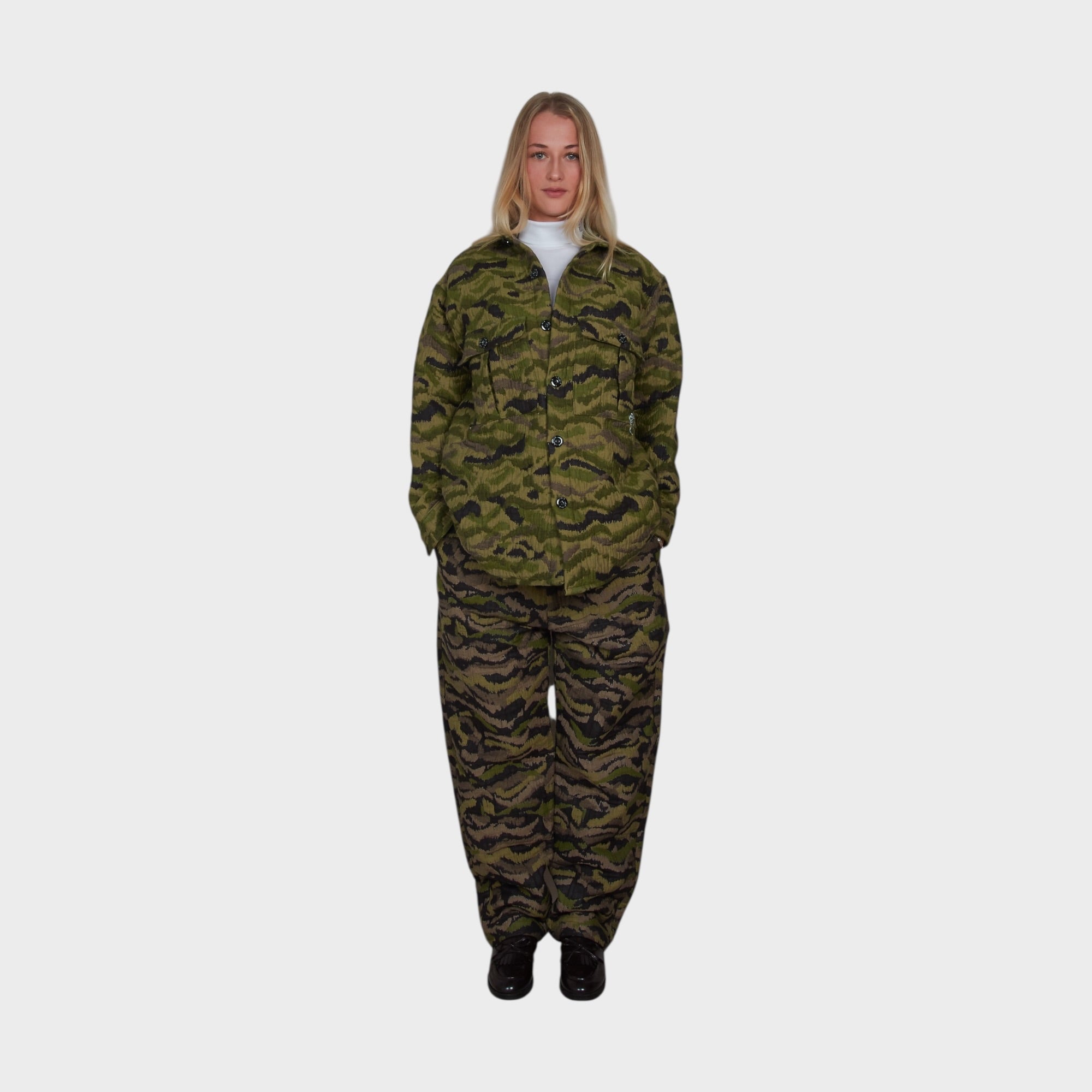 le-fix-camo-hose-gr-n-tarnmuster image 5