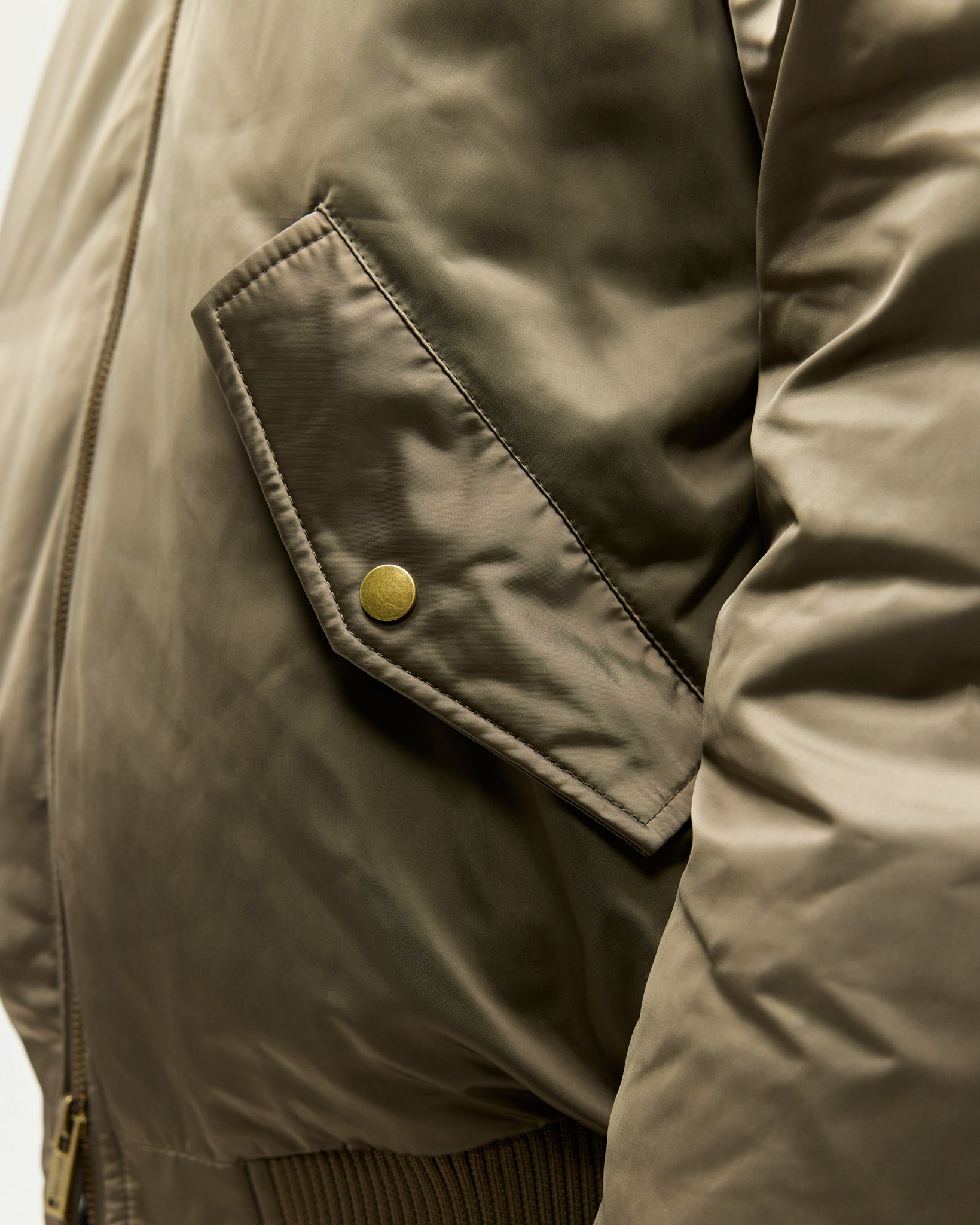 eightyfive-satin-bomber-jacket-jacke-olive image 8