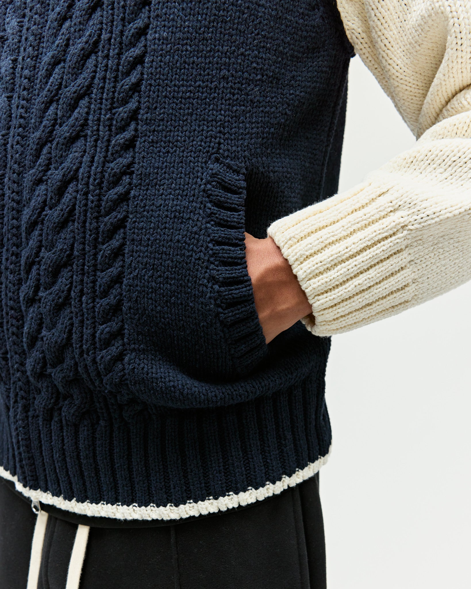 eightyfive-cable-knit-trainer-jacket-jacke-navy-baumwolle image 7