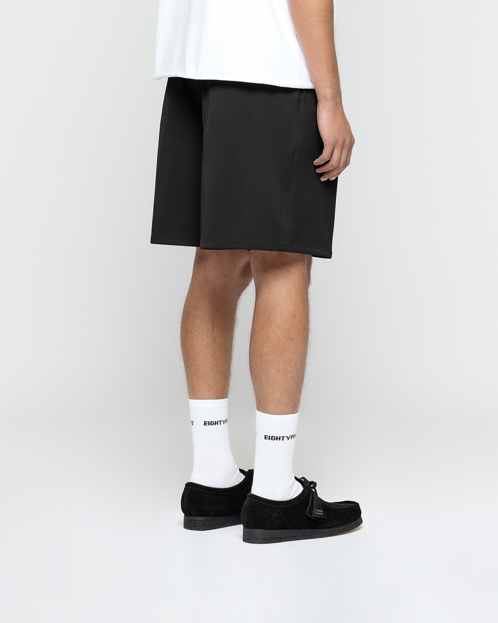 eightyfive-bottoms-pleated-tailored-shorts-black-b-gelfalte image 4